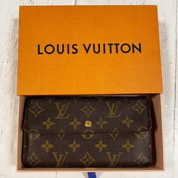 louis vuitton wallet - Picture 1 of 6
